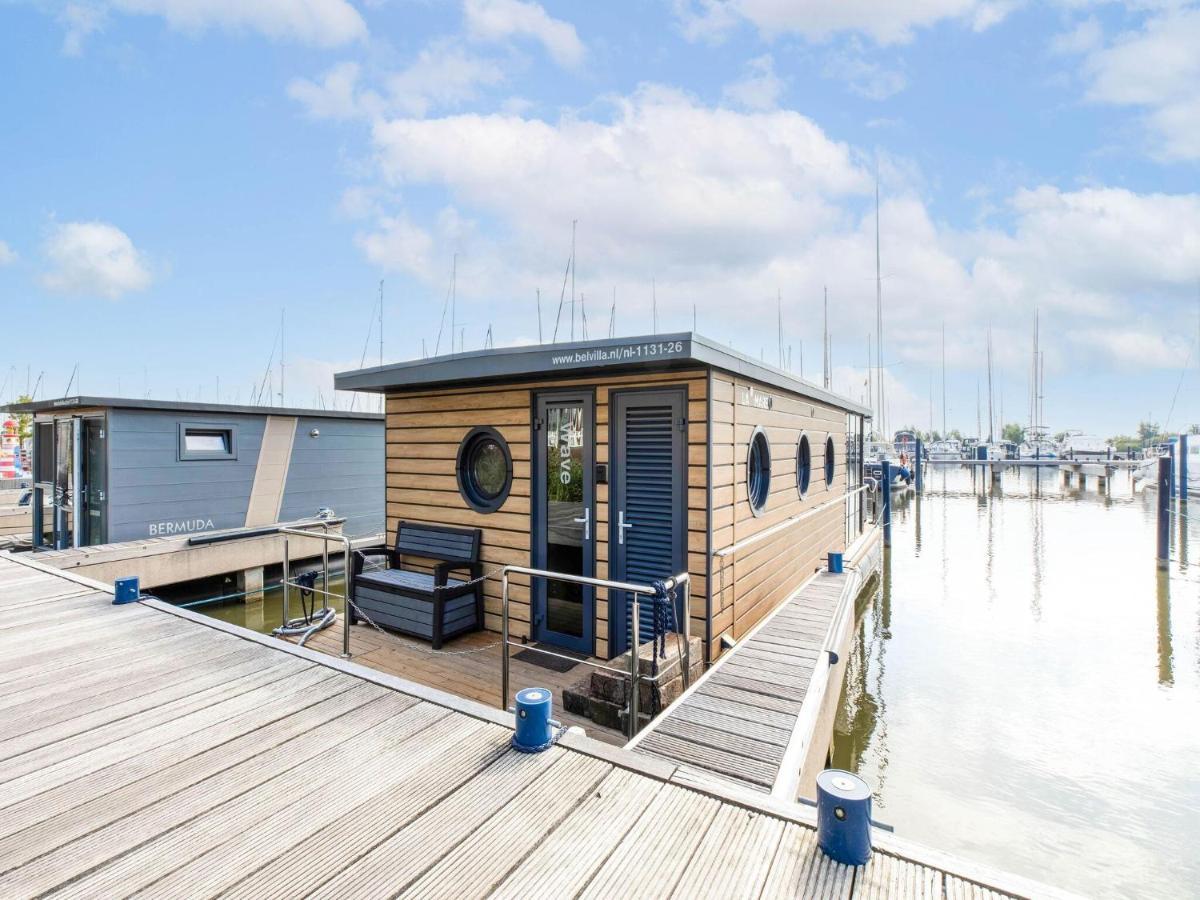 Comfortable Houseboat In Volendam Marina Eksteriør billede